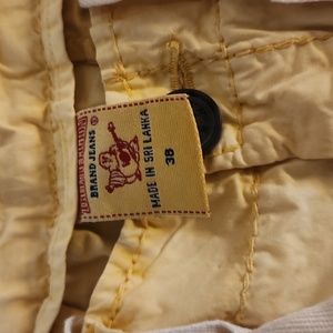 Men's True Religion cargo shorts yellow size 38